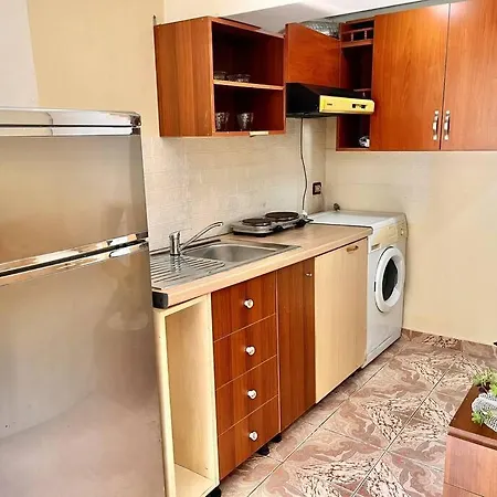 Apartamento Tirana's Stay! *